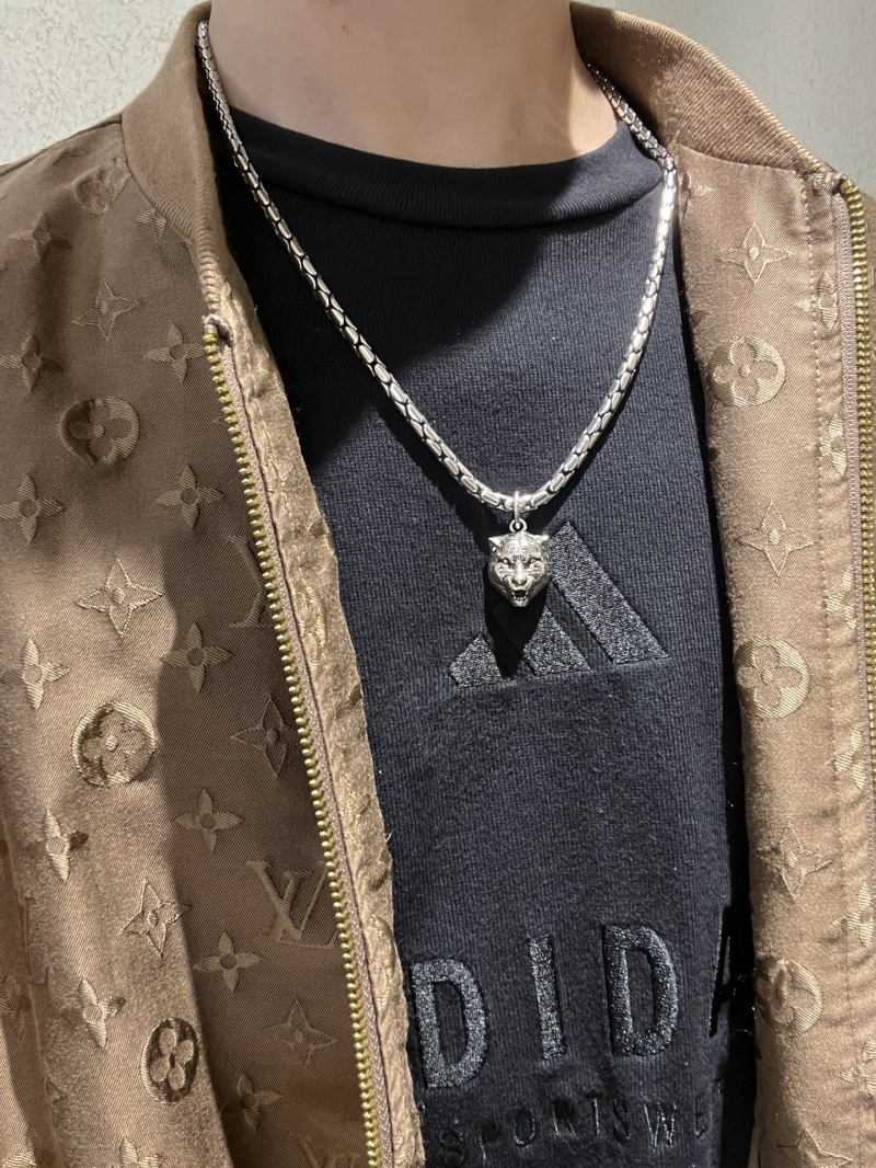 Gvc*1 necklaces